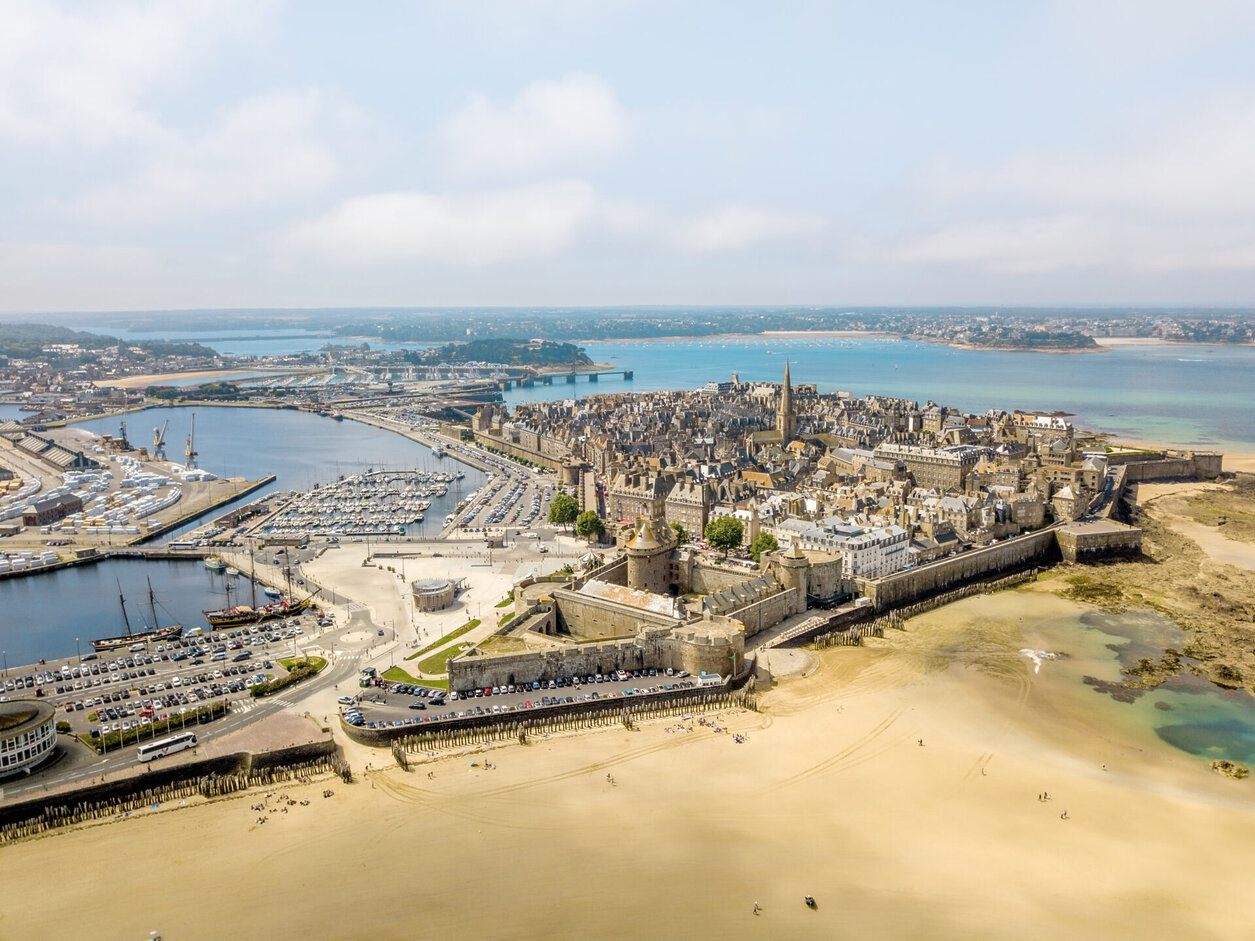 Actualité Les avantages de l’investissement immobilier neuf sur la côte bretonne