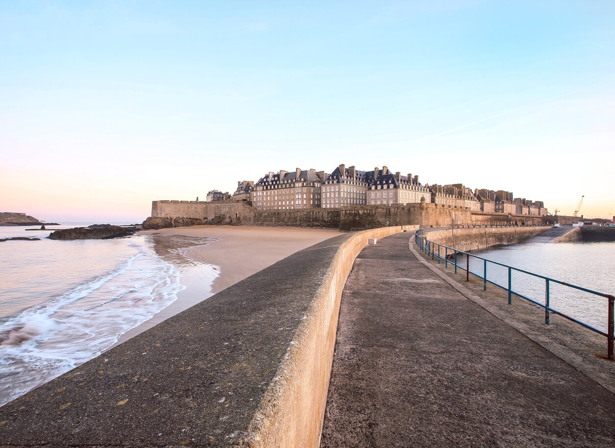 Actualité Pourquoi investir dans un bien immobilier neuf à Saint-Malo en LMNP ?